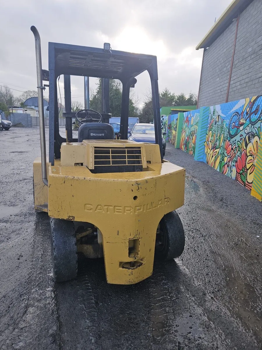 4ton caterpillar forklift - Image 3