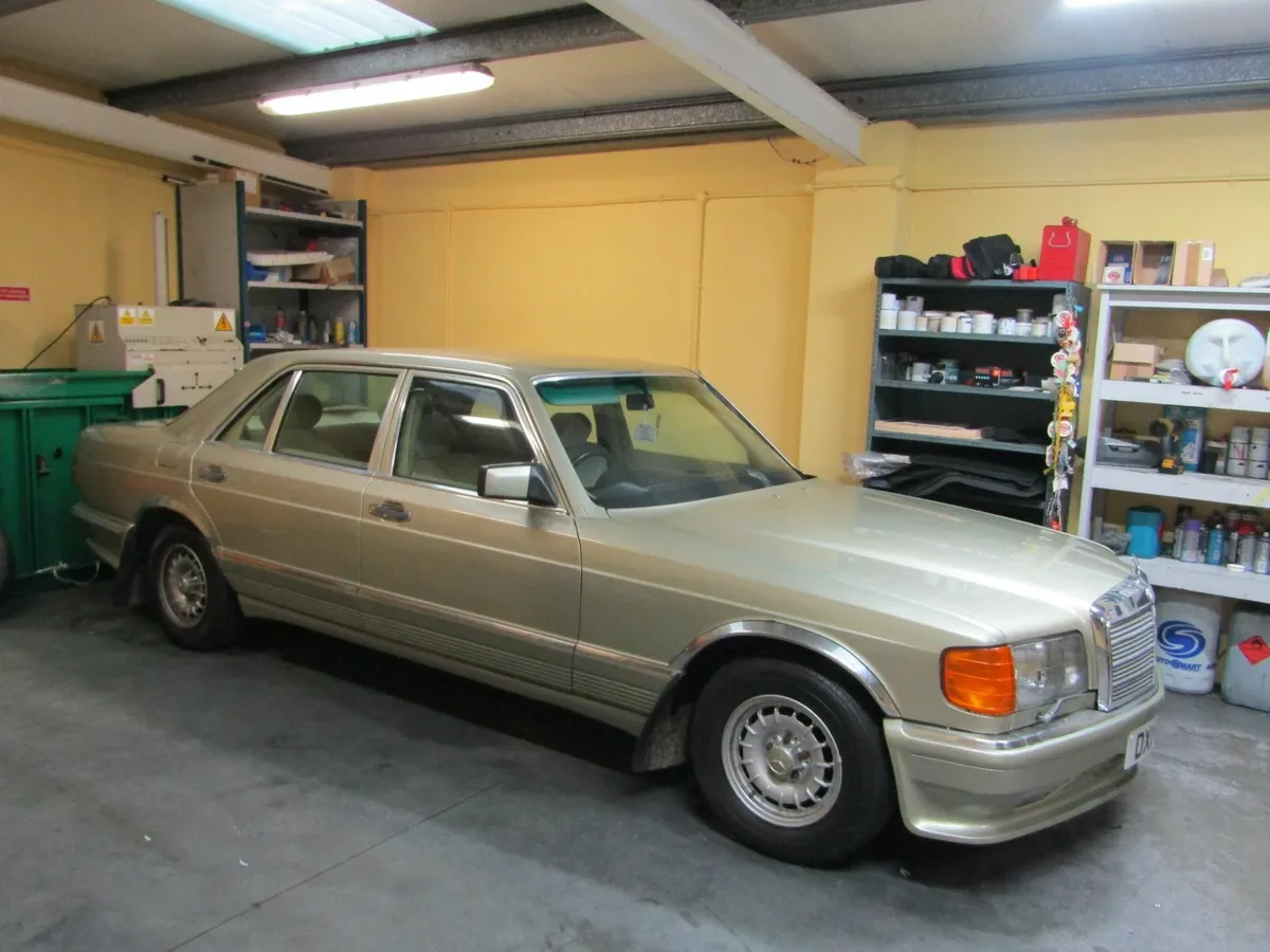 Mercedes-Benz 500 1984 - Image 2