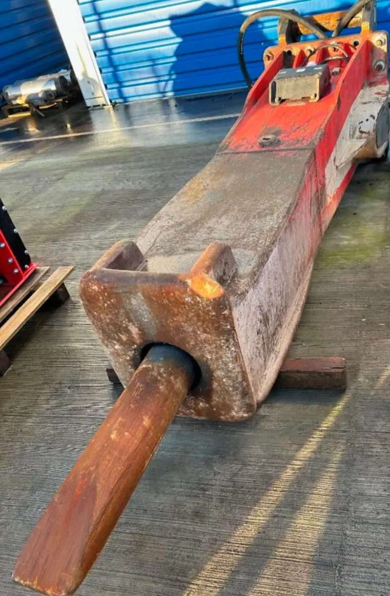 Reconditioned Rammer 5011 Rock Breaker For Sale