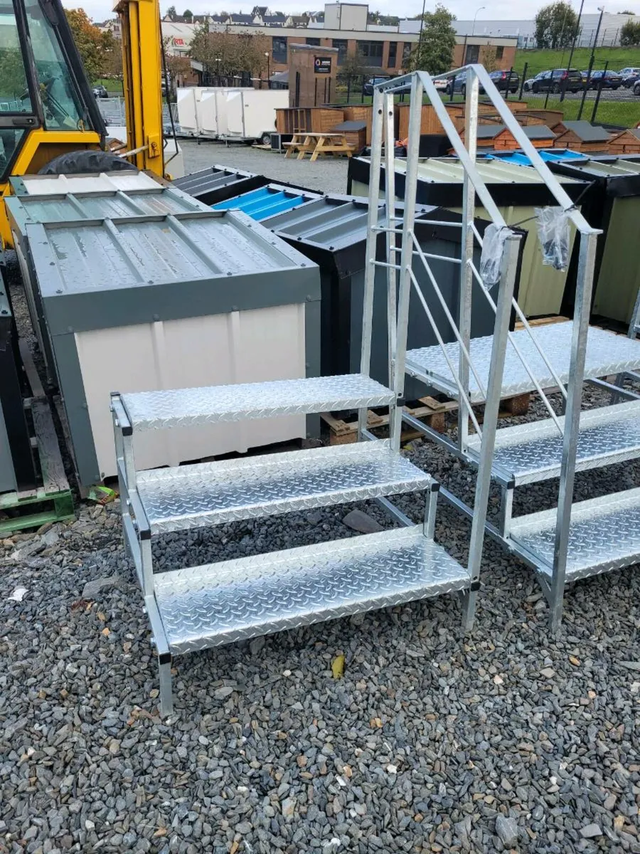 New galvanised steps suit caravan portacabin - Image 4