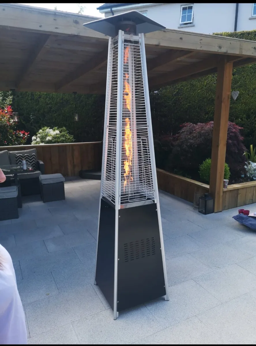 ½ price on this pyramid gas patio heater - Image 4