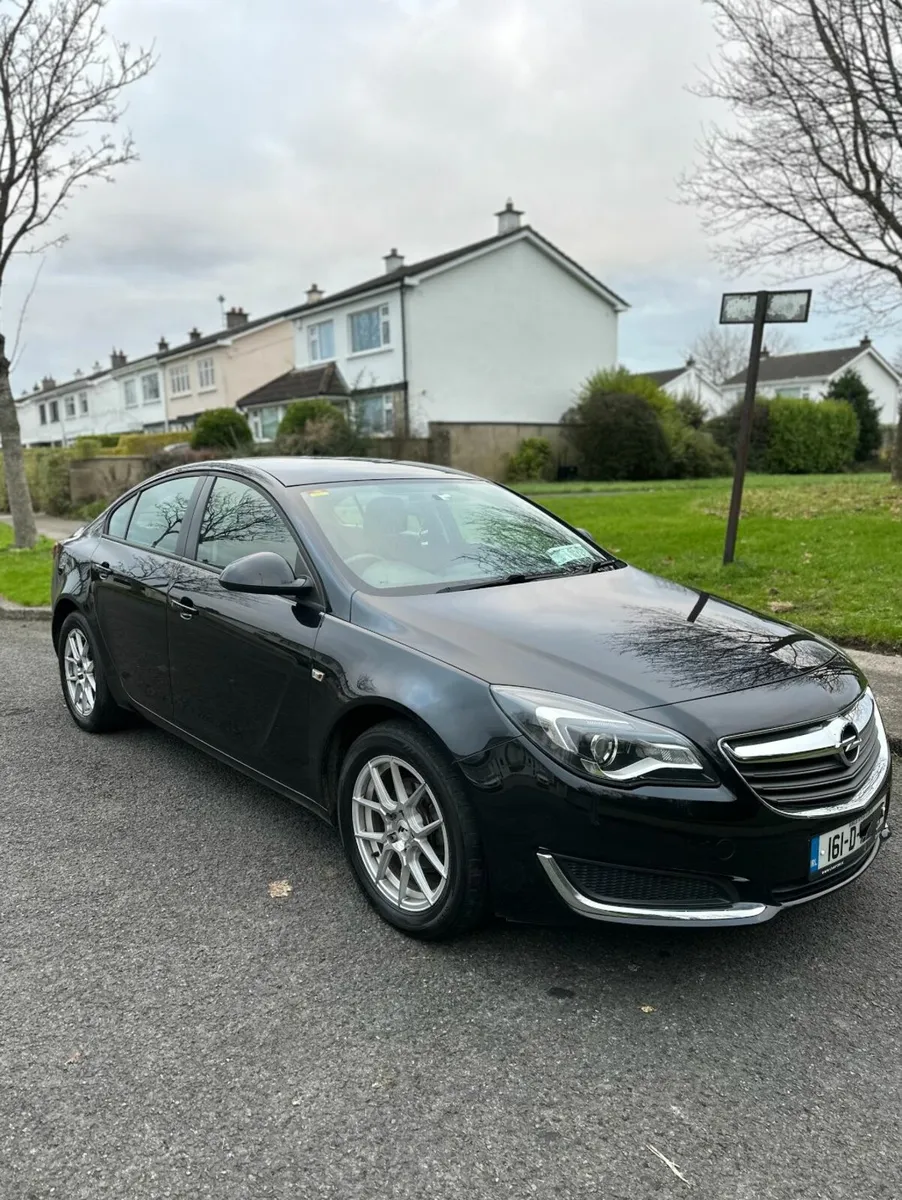 Opel Insignia 2016 Automatic 1.6L Diesel - Image 1