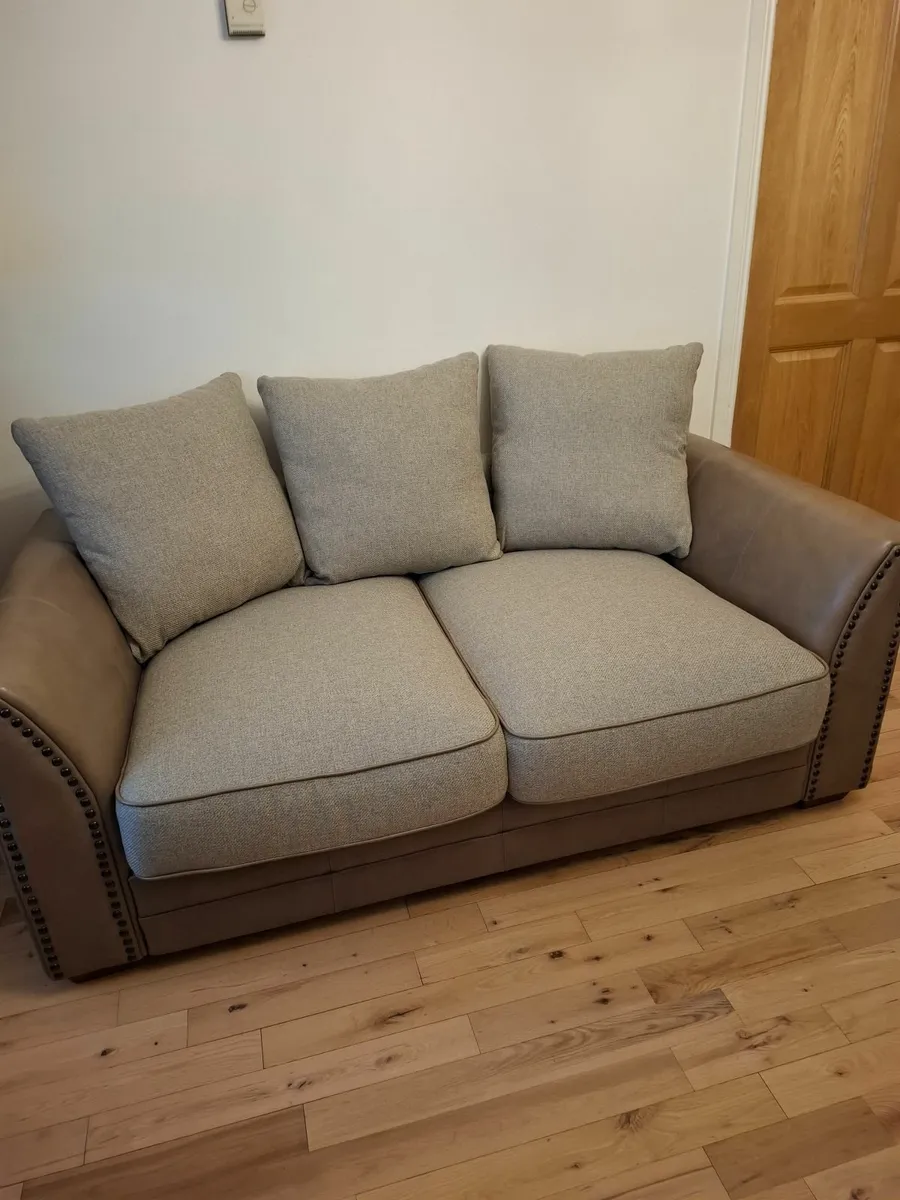 Sofa / two seater - Image 4