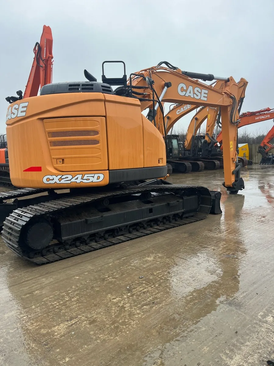 2020 CASE CX 245 with blade - Image 4