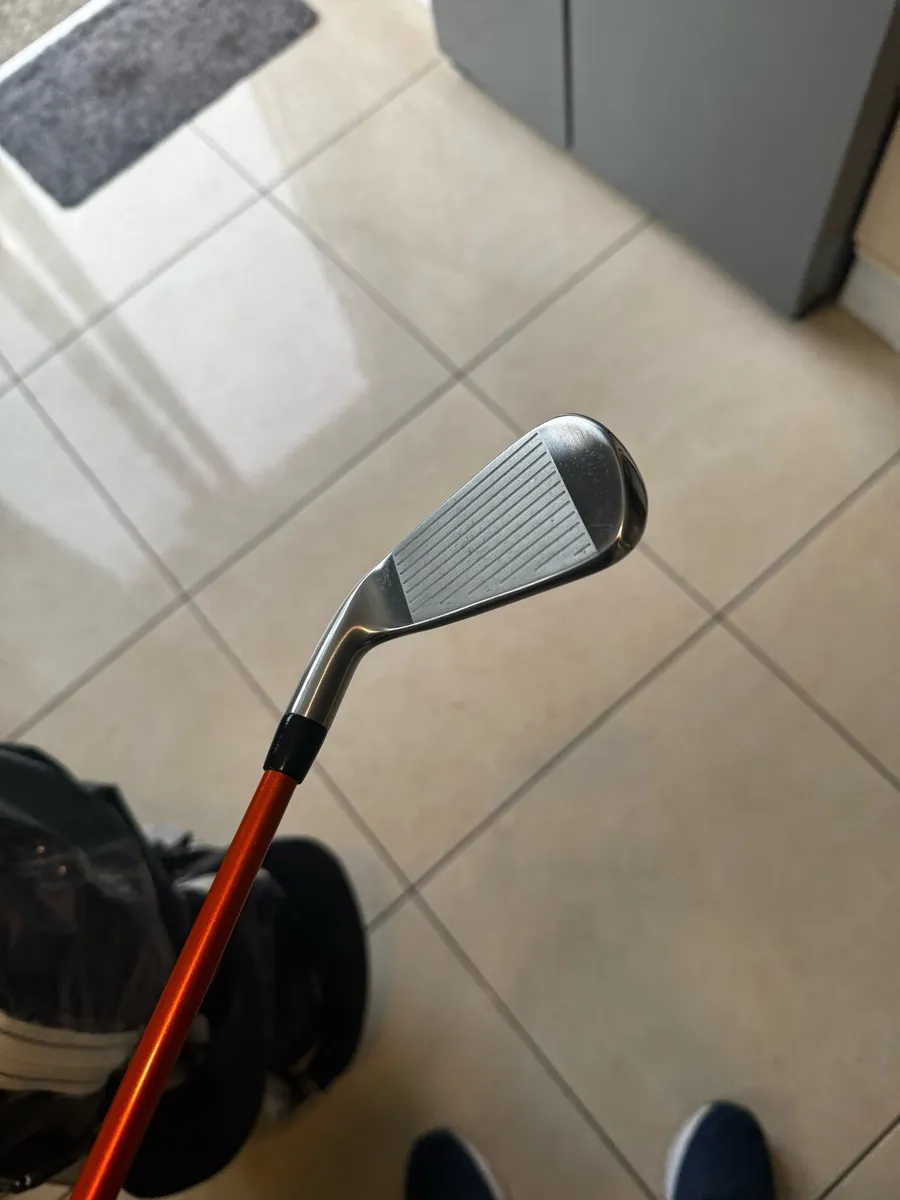 Titleist U505 4iron AD DI 105x - Image 2