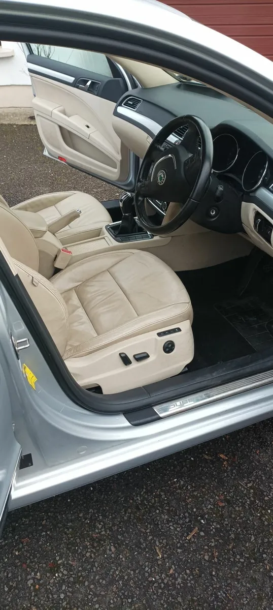 Skoda Superb 2012 2.0 170BHP Full Leather NCT Jan - Image 3