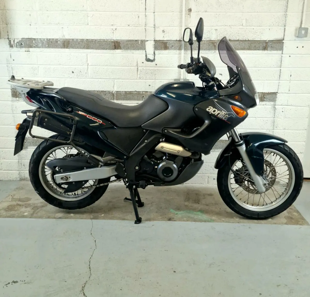 2001 Aprilia Pegaso 650 - Image 4