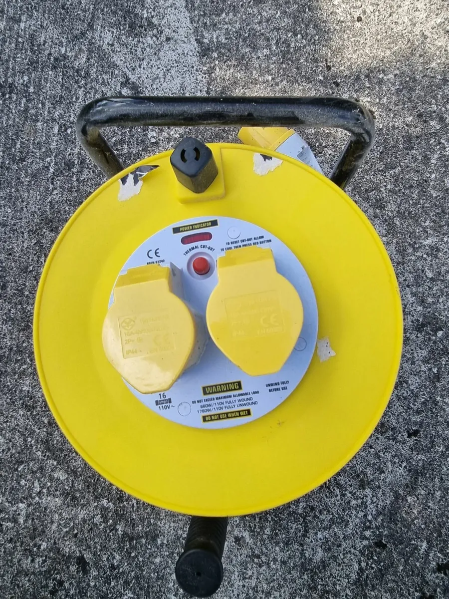 110 Volt site light & extension reel - Image 4