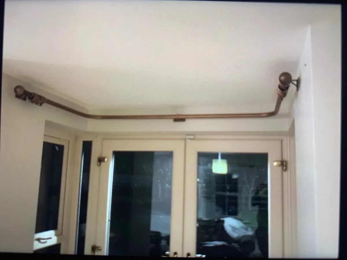 Custom Bay Window Curtain Poles - Image 3