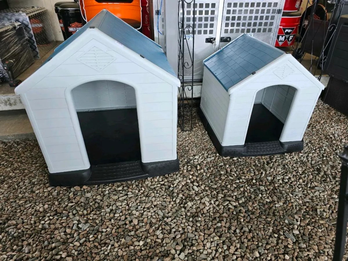 Plastic dog kennels - Image 1