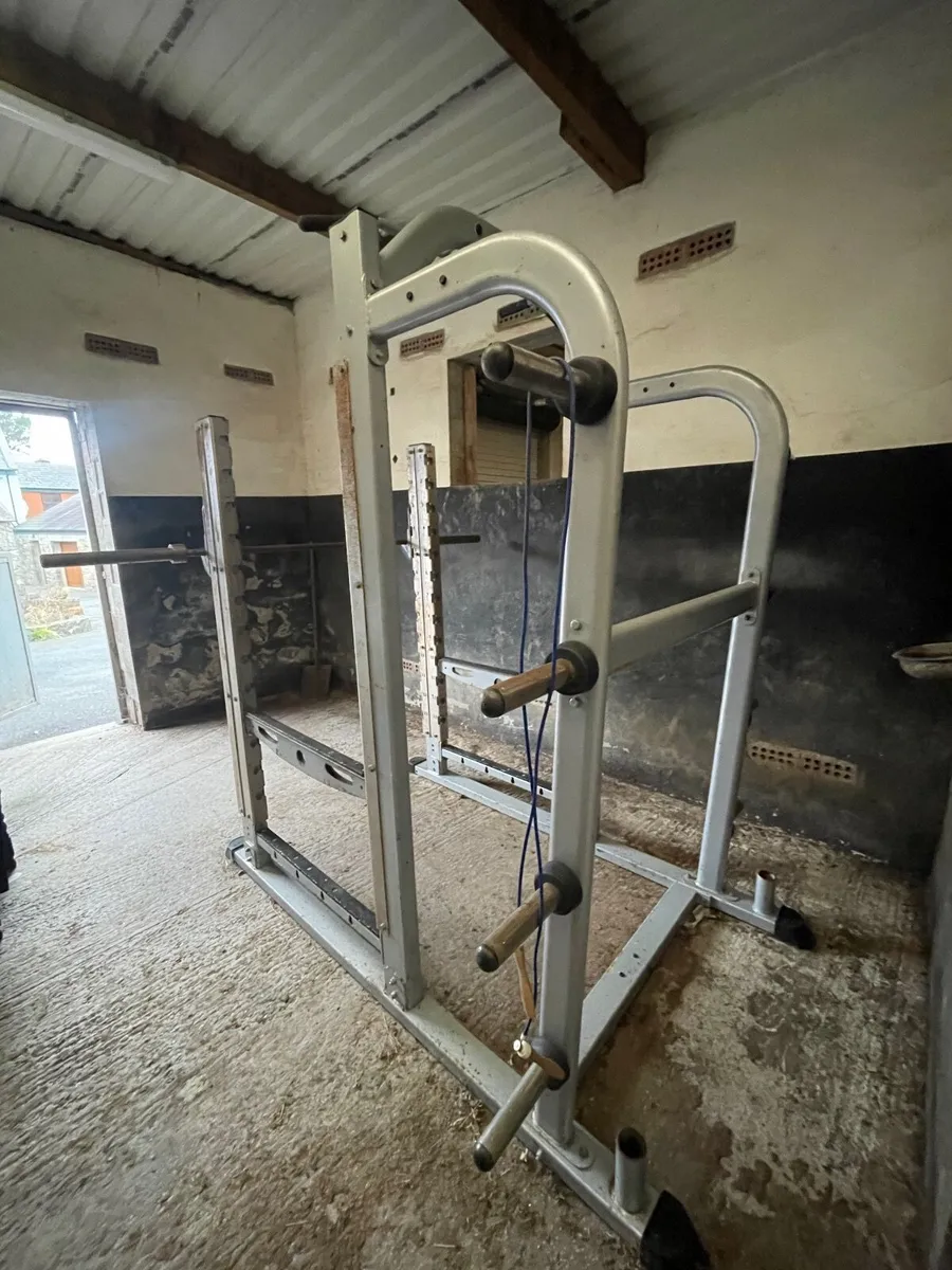 Gym equipment - Image 1