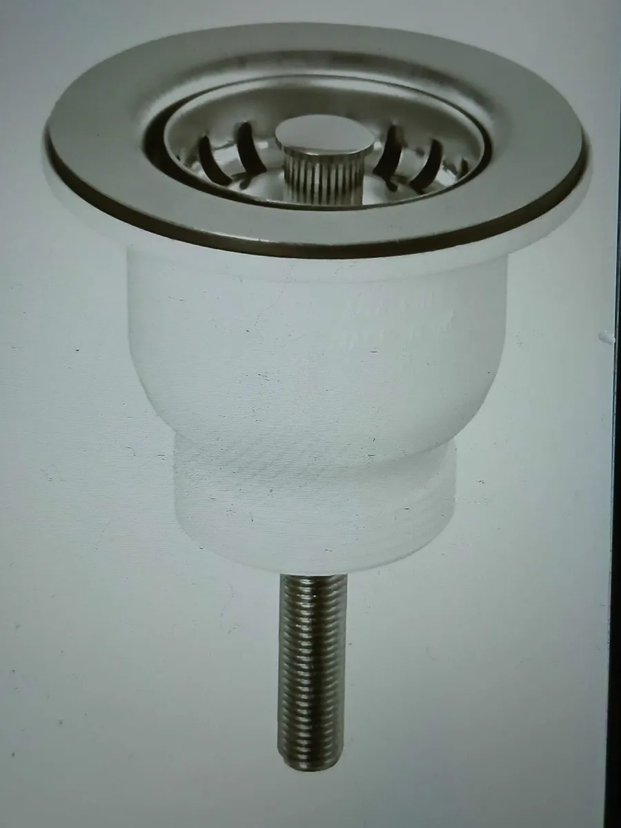 85mm Belfast sink chrome strainer and waste - Image 1