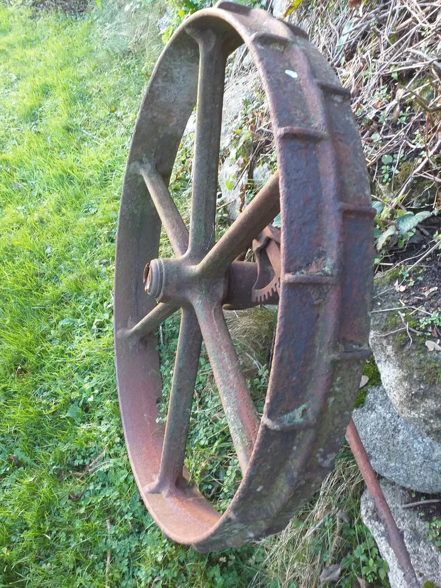 Vintage wheels - Image 1