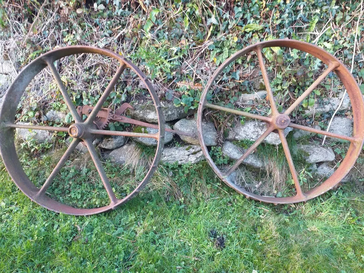 Vintage wheels - Image 2