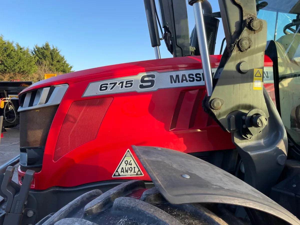 Massey Ferguson 6715S - Image 1