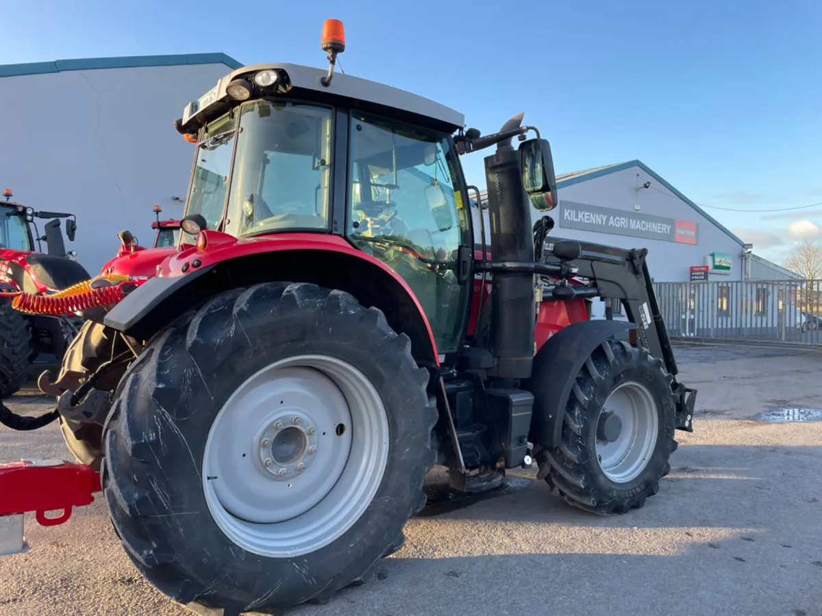 Massey Ferguson 6715S - Image 3