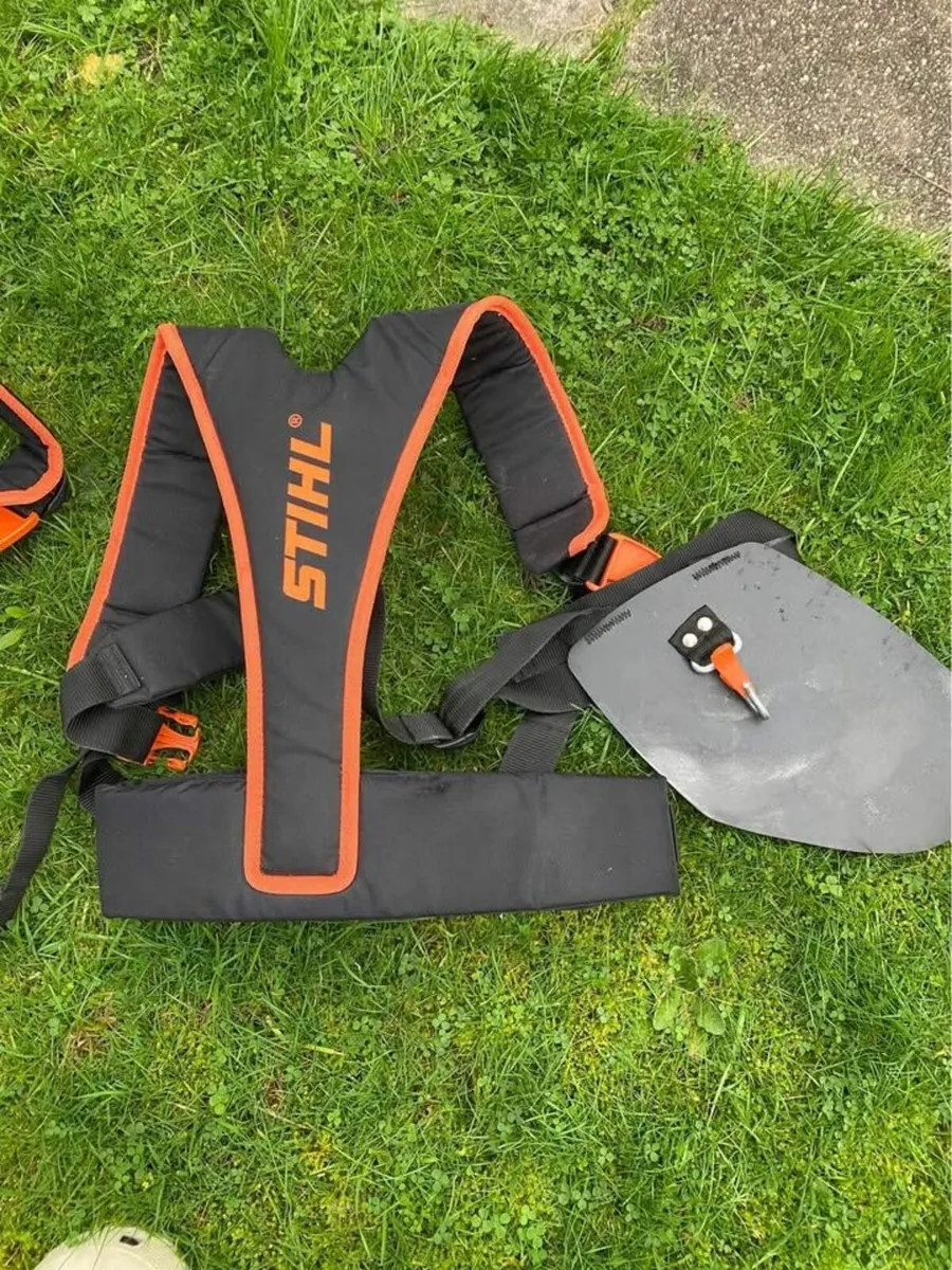 Stihl fs 550 55cc bush cutter strimmer vgc beast 1 - Image 3