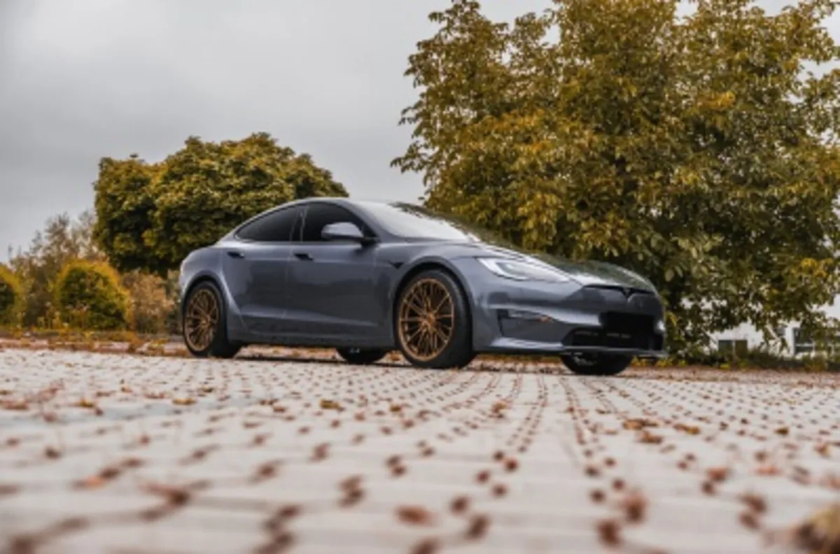 TESLA MODEL S ALLOY WHEELS BY CONCAVER - Image 1