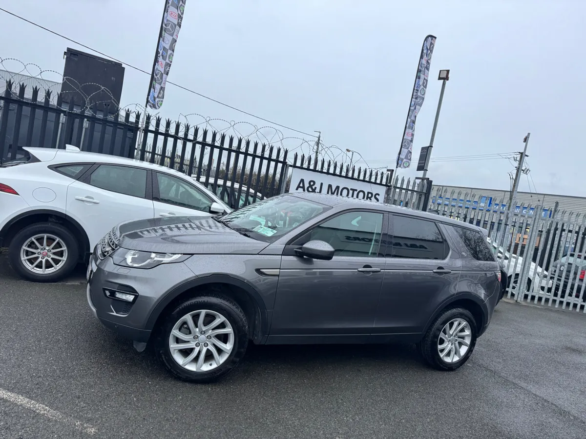 18 Land Rover Discovery Sport Glass Roof - Image 3