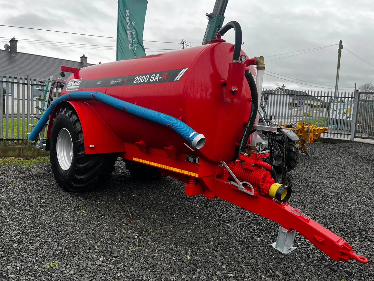 New Hi-Spec 2600 tanker with 7.5m trailing shoe - Image 4