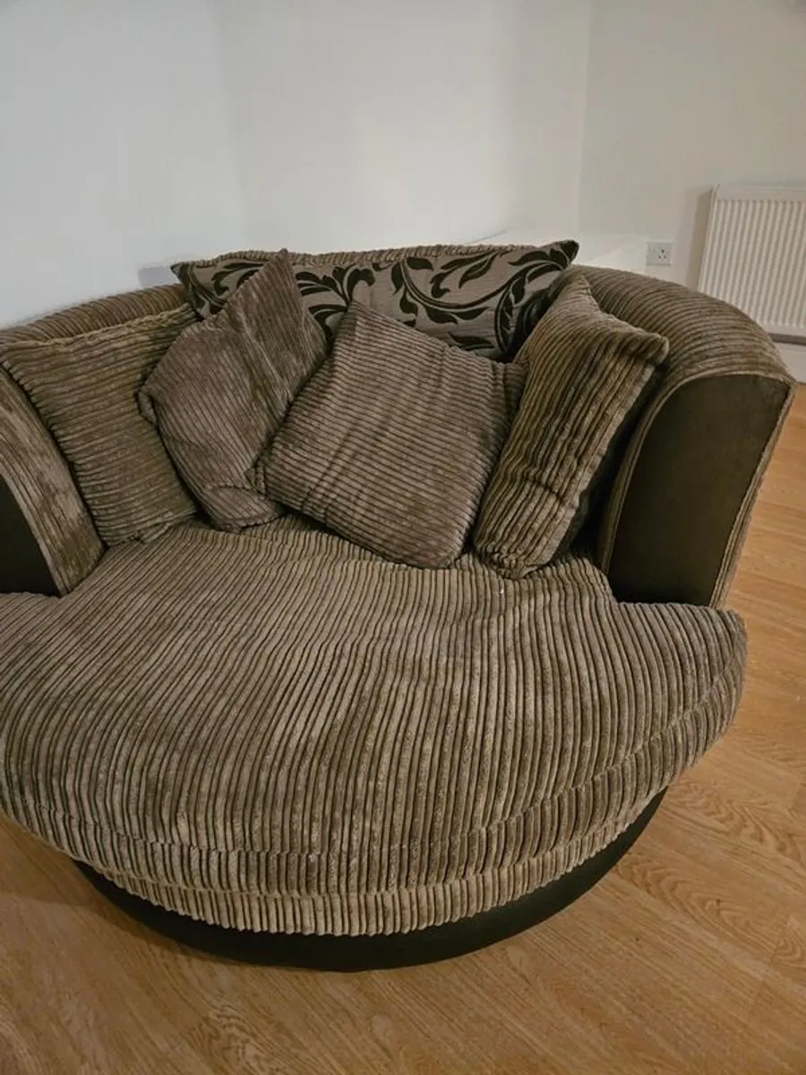 Cuddle Chair - Image 1
