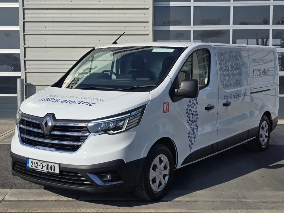 Renault Trafic E-Tech 2024 - Image 2