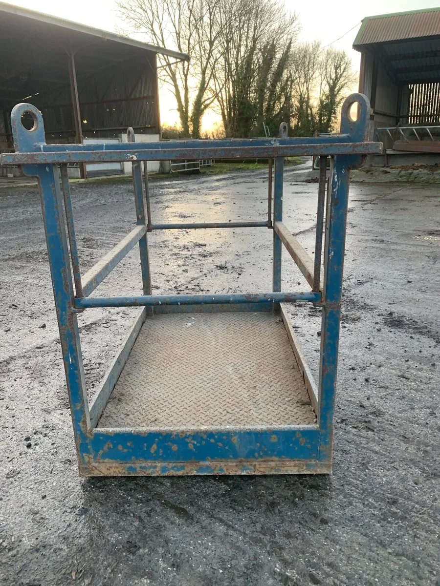 Man cage - Image 2