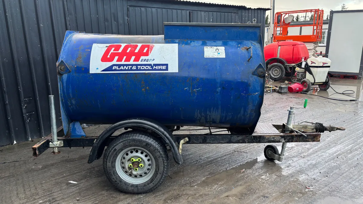Main 1000L Fuel Bowser - Image 4