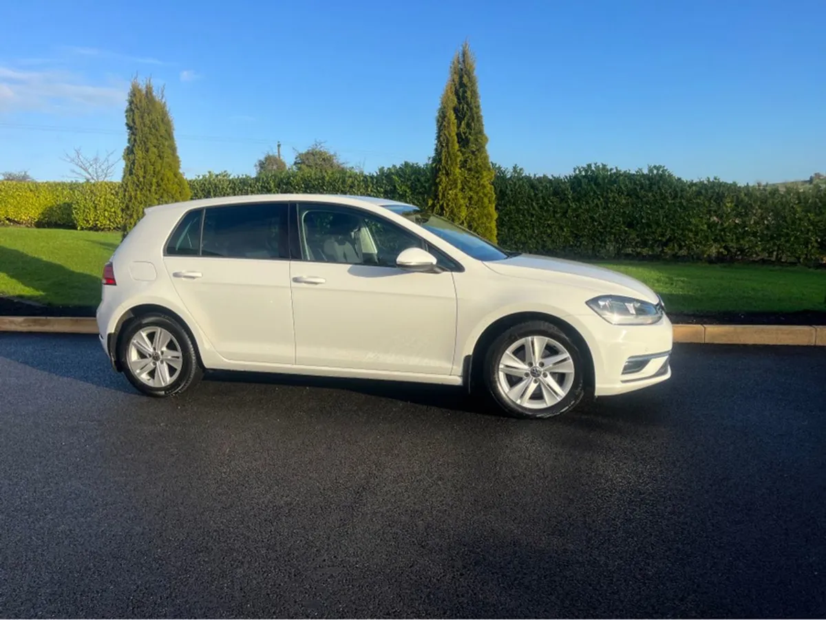 Volkswagen Golf 1.6 TDI Match 115PS 5DR - Image 2