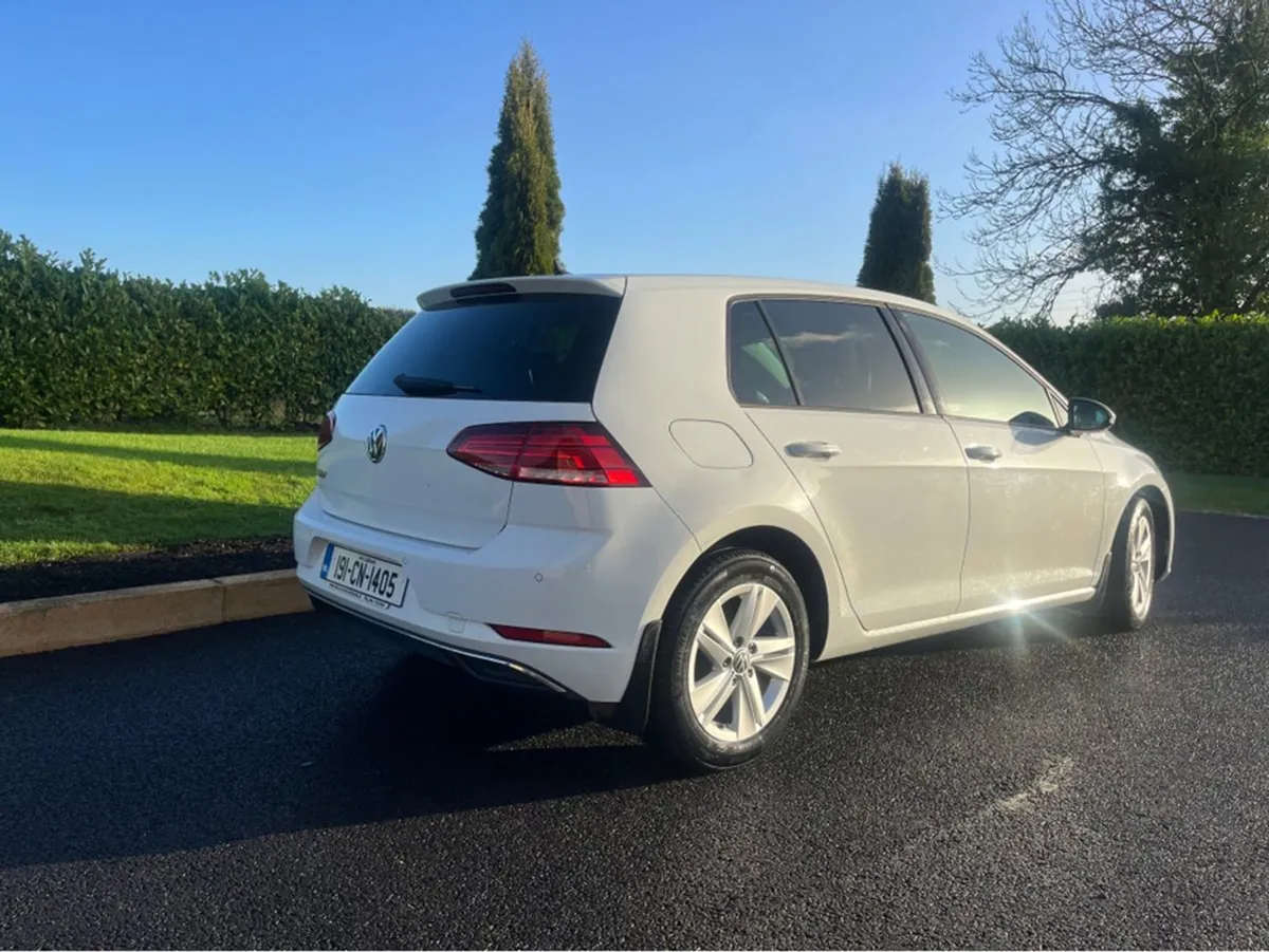 Volkswagen Golf 1.6 TDI Match 115PS 5DR - Image 3