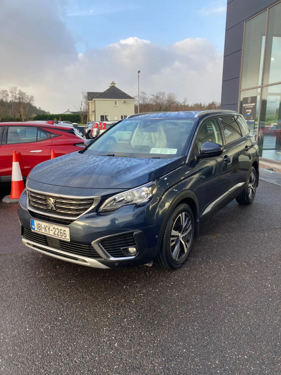 Peugeot 5008 2018 - Image 2