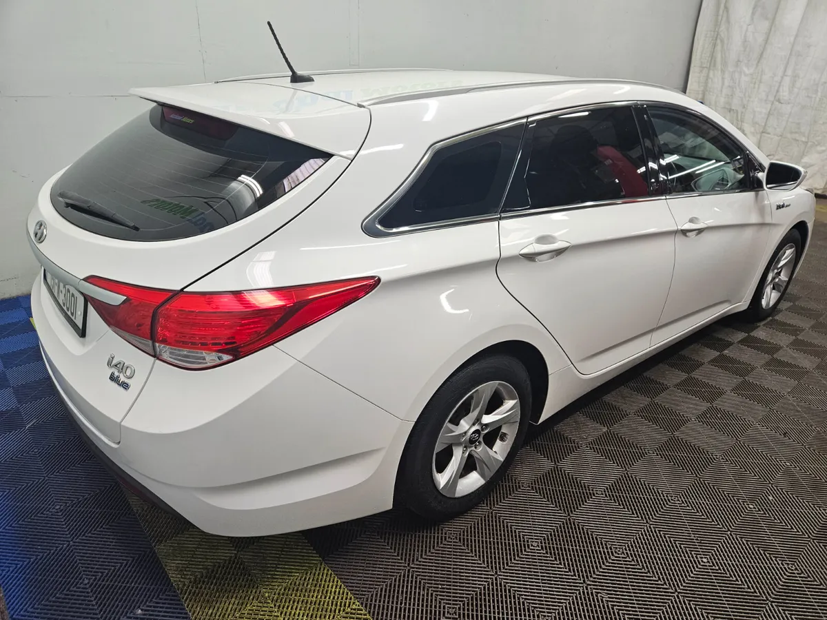 2015 Hyundai i40 Comfort 1.7D Estate - Image 4