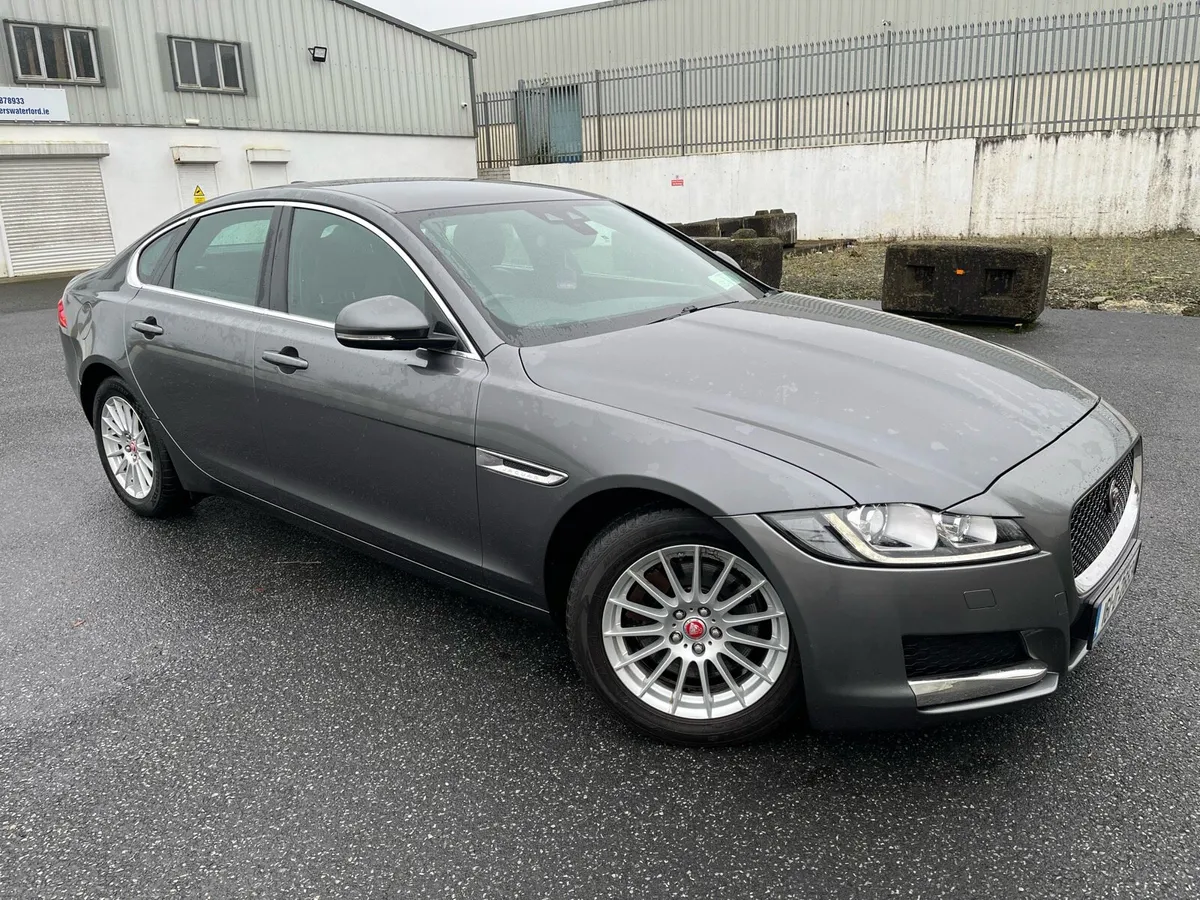 Jaguar XF 2016 2.0 Diesel - Image 2