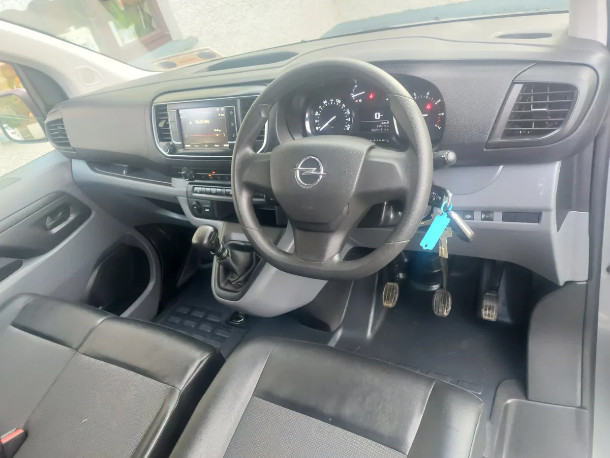 OPEL VIVARO 212' 150 BHP - LWB - Image 4