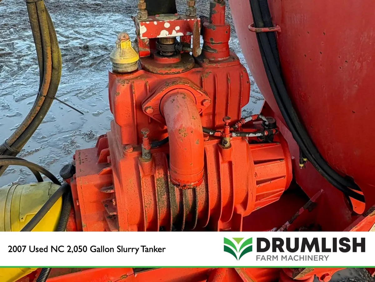 Used 2007 NC 2,050 Gallon Slurry Tanker - Image 3