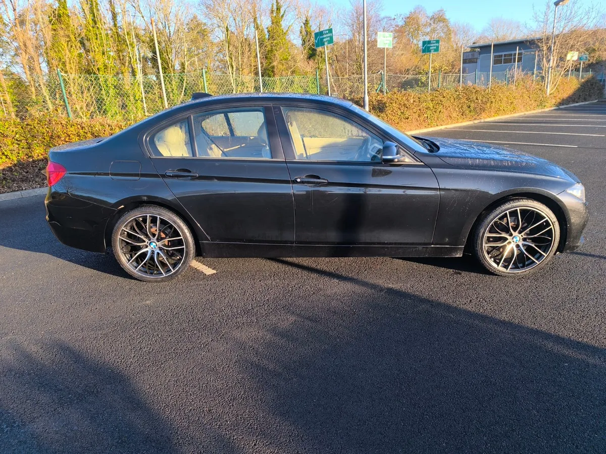 2016 BMW 3 SERIES  2.0D SE WITH  M SPORT ALLOYS - Image 3