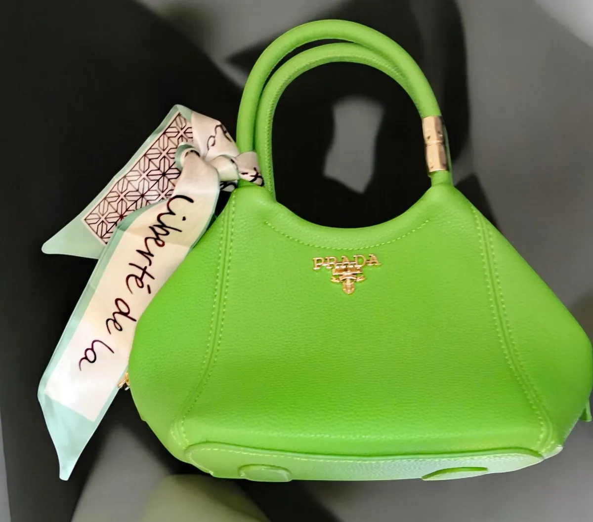 Brand new stylish small handbag - Image 1