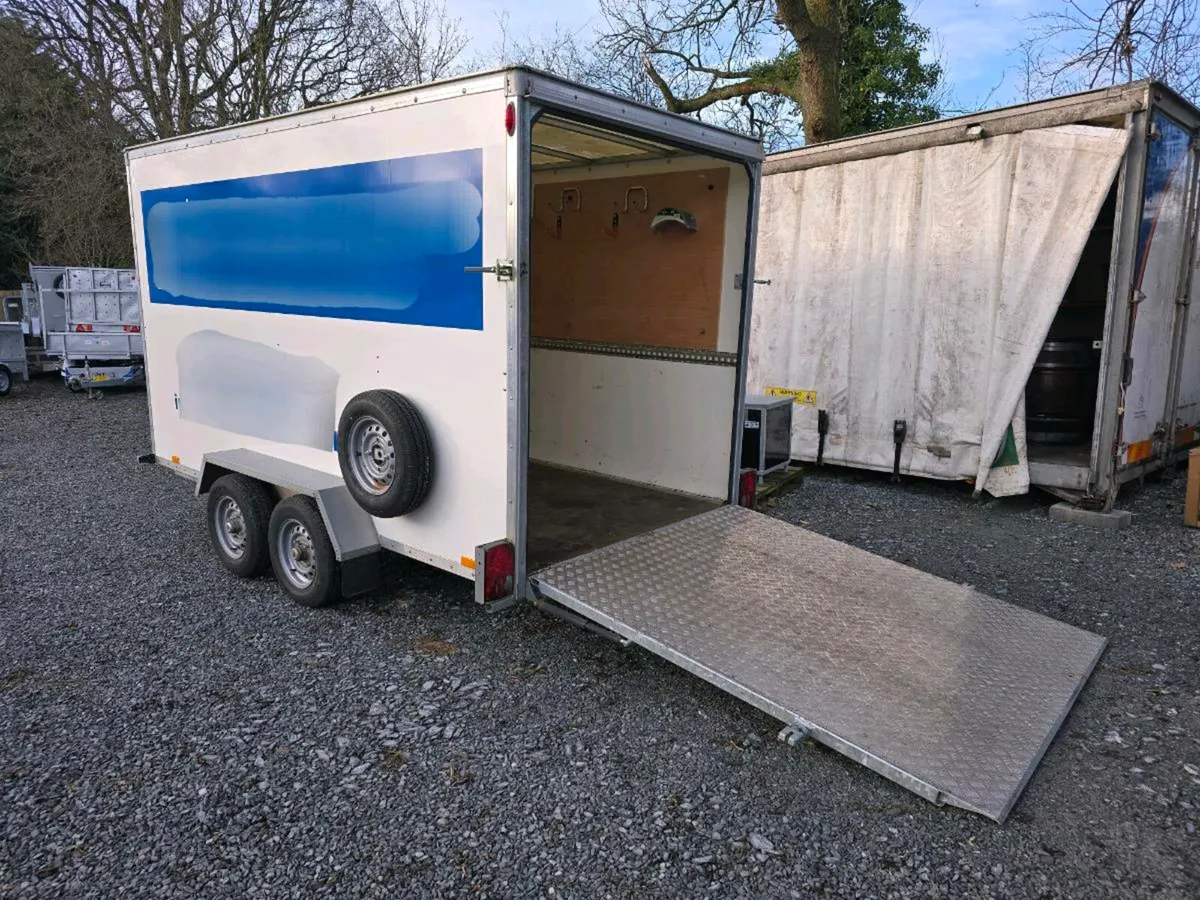 Near new 12x6ft indespension box trailer ramp door - Image 2