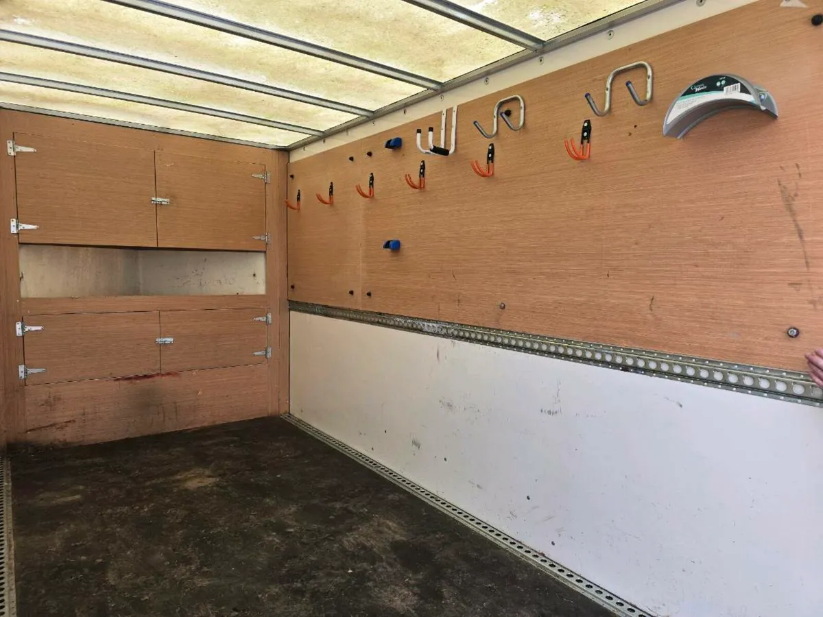 Near new 12x6ft indespension box trailer ramp door - Image 3