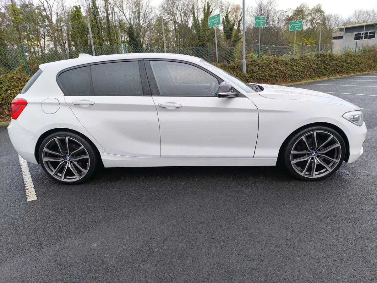 2017 BMW 116D SE WITH M SPORT ALLOYS - Image 2