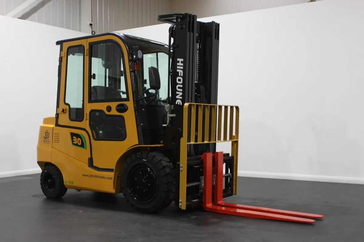 New - HIFOUNE FBL30 – 3T Lithium Electric Forklift - Image 1