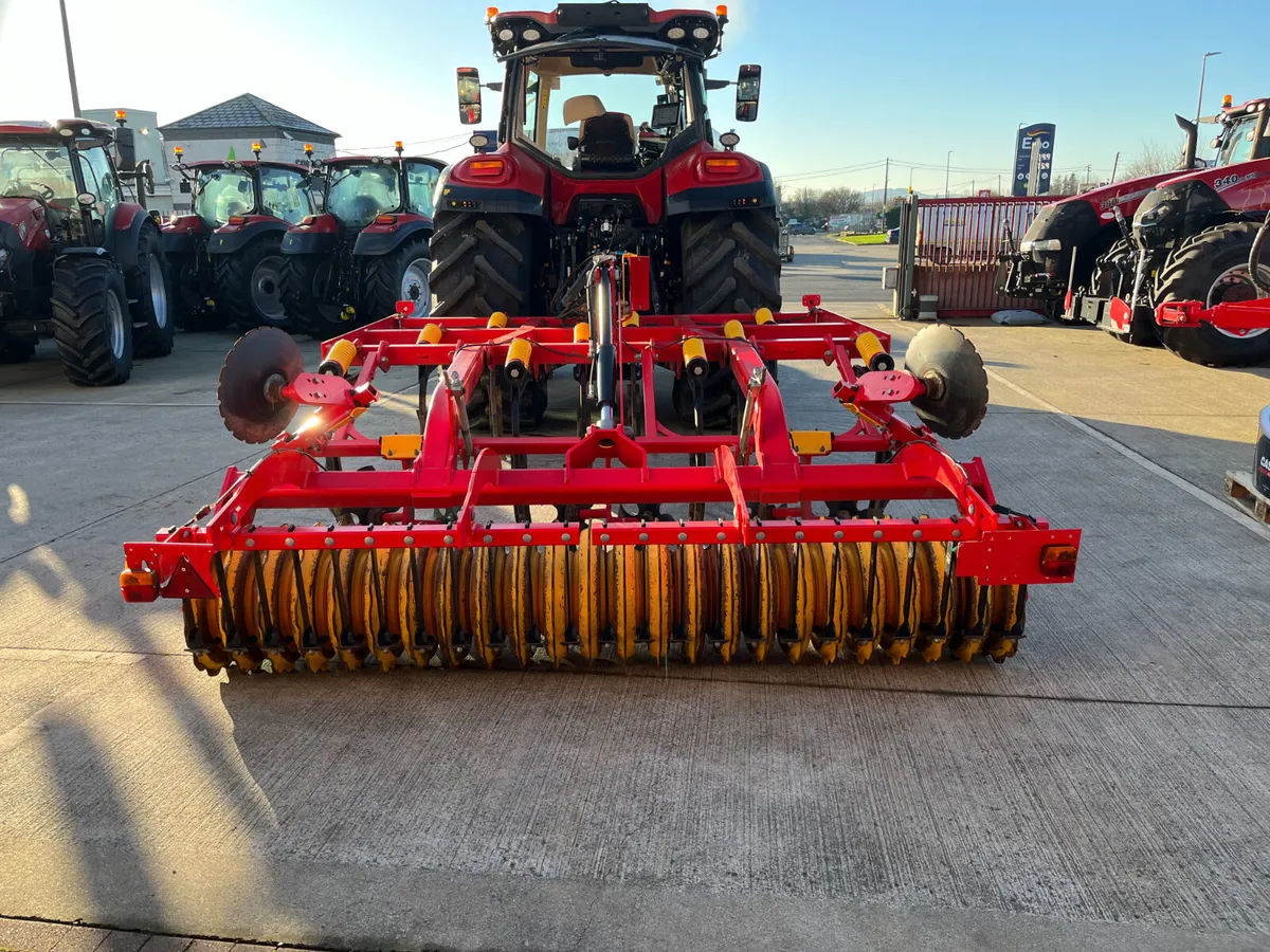 Vaderstad Cultus 3m EX DEMO - Image 4