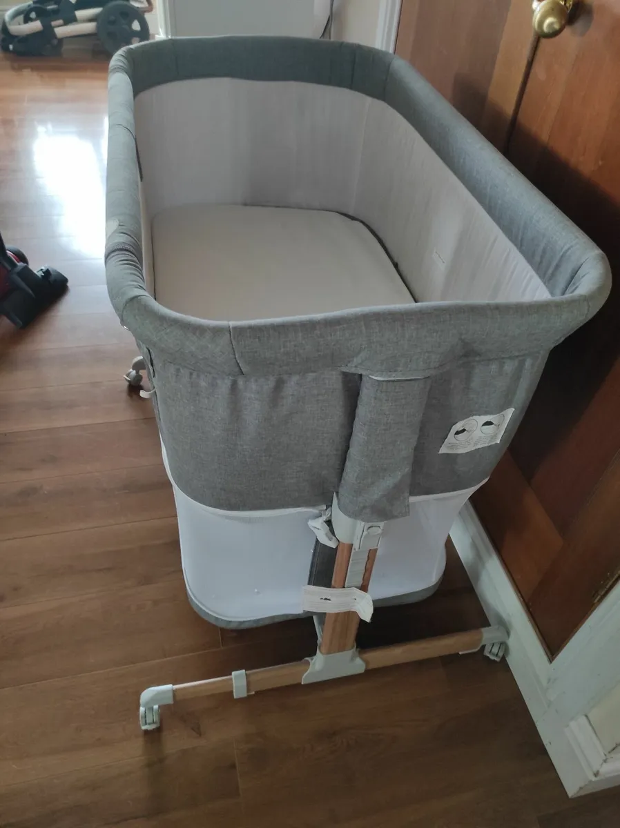 Co-sleeper - Image 3