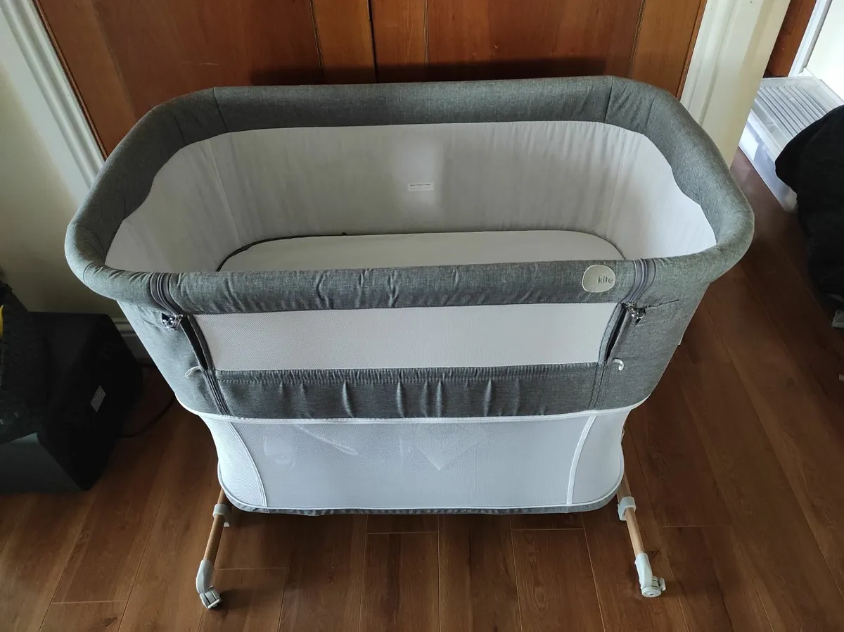 Co-sleeper - Image 1