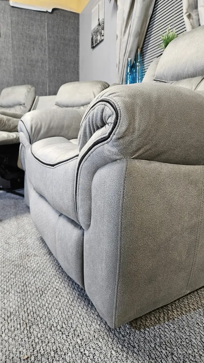 3+1+1 Lexus reclining sofas - Image 4