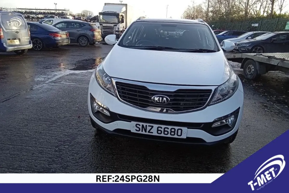 2013 KIA SPORTAGE BREAKING FOR PARTS - Image 2