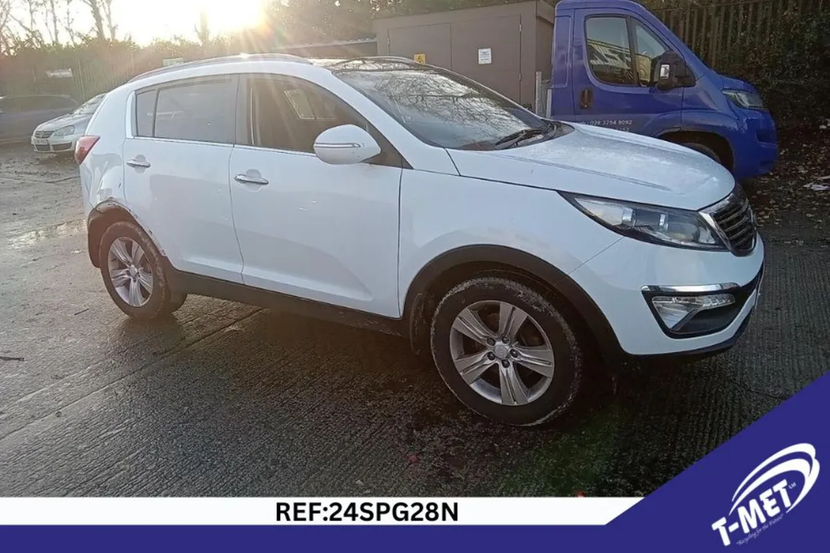2013 KIA SPORTAGE BREAKING FOR PARTS - Image 3