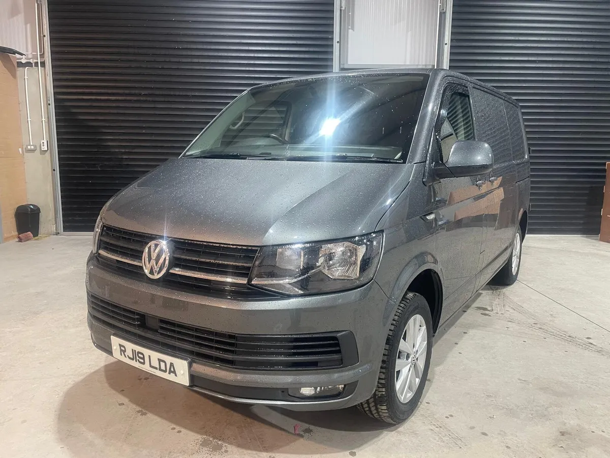 Volkswagen Transporter 2019 - Image 2