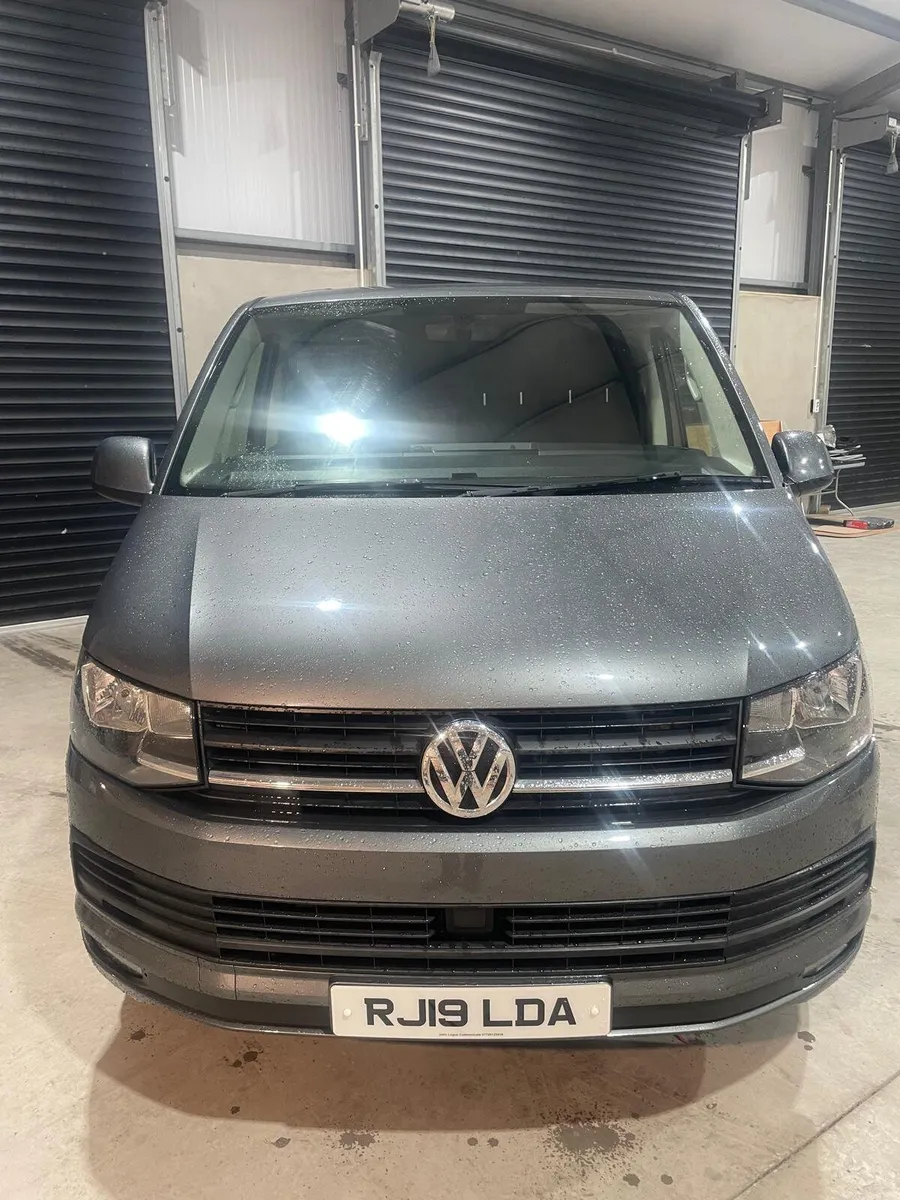 Volkswagen Transporter 2019 - Image 3