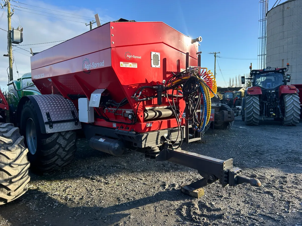 NEW AGRISPREAD FERT & LIME SPREADERS - Image 2